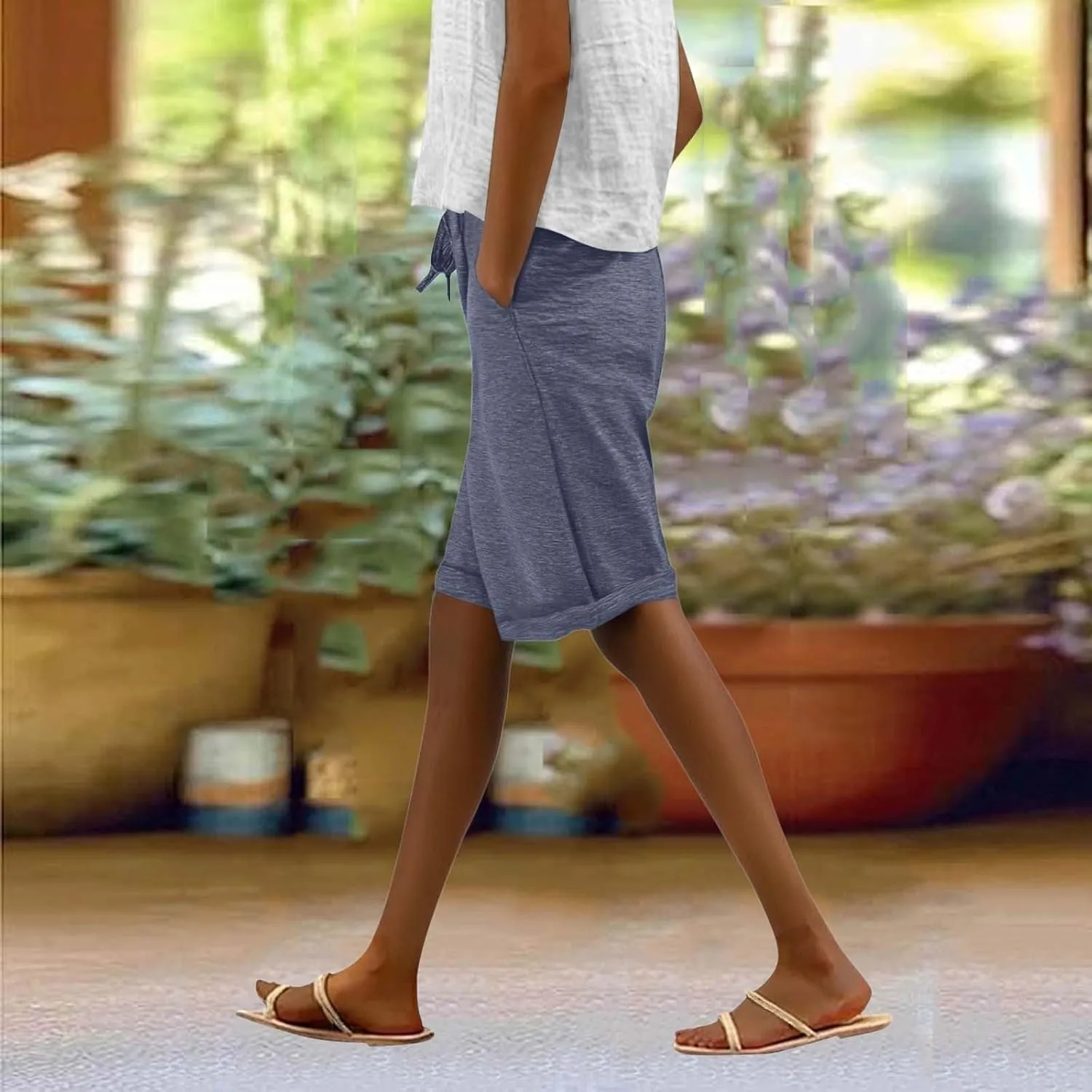 Bermuda Shorts for Women Knee Length Linen Capris Summer Casual Straight Leg Loose Beach Capri Pants with Pockets